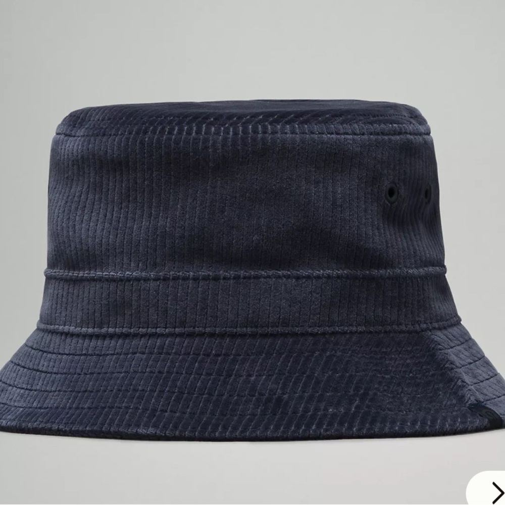 Lululemon NWT Men's Navy Corduroy Bucket Hat